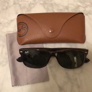 Men’s Ray Ban sunglasses